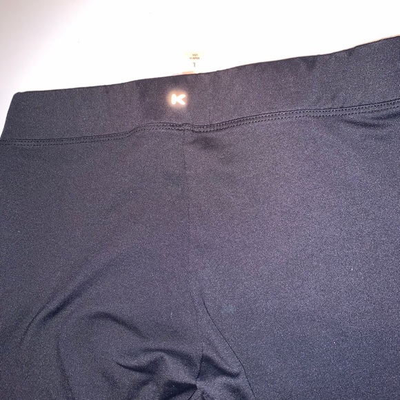 KORAL Sahara and black high rise leggings - Picture 7 of 10